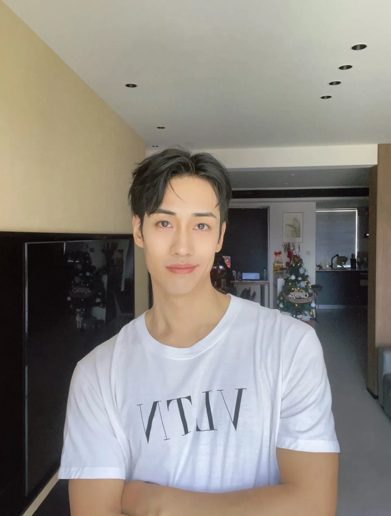 발렌티노 실리콘 레터 로고 반팔 상의 상세 이미지 13