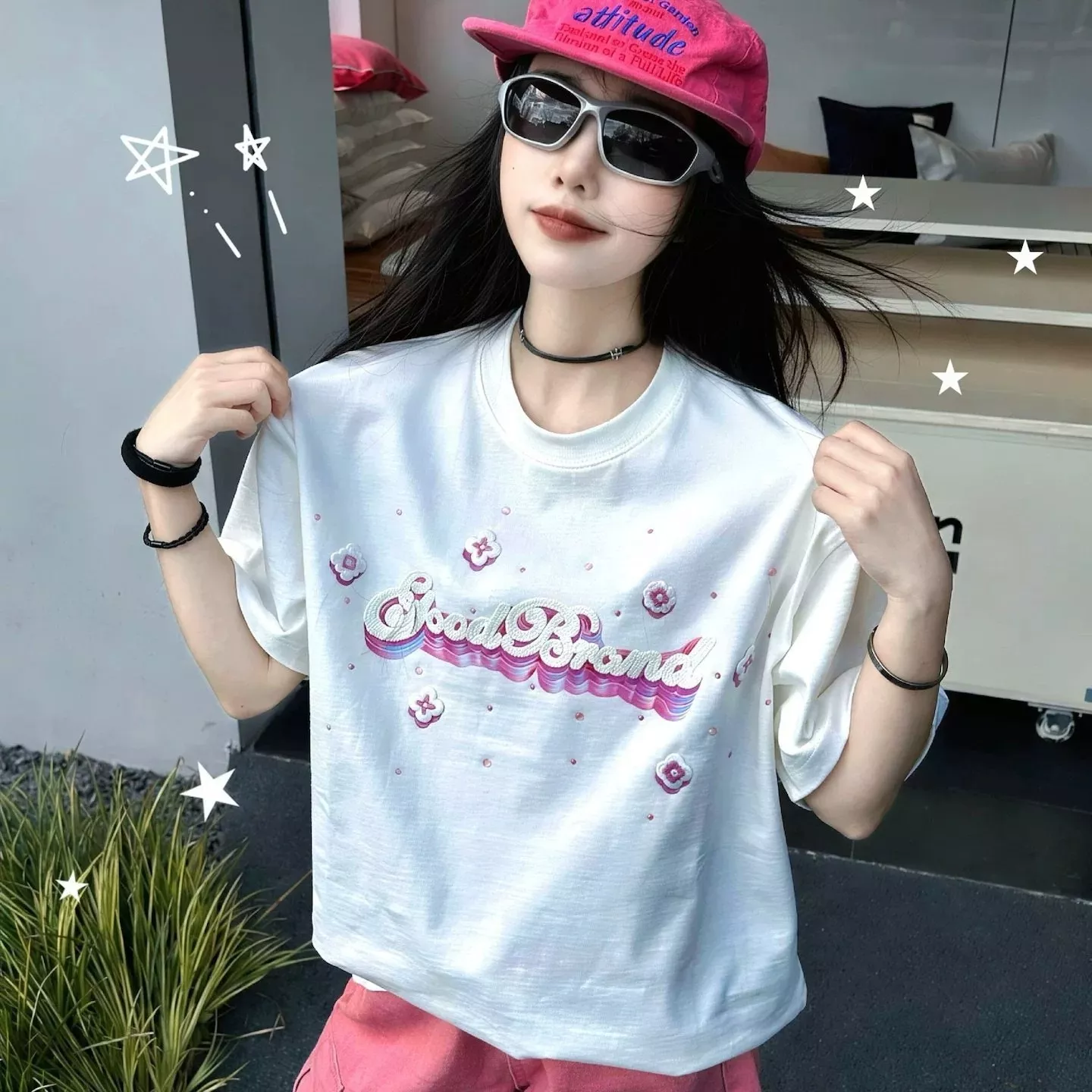 굿브랜드 입체 플라워 자수 장식 반팔 상의 상세 이미지 11