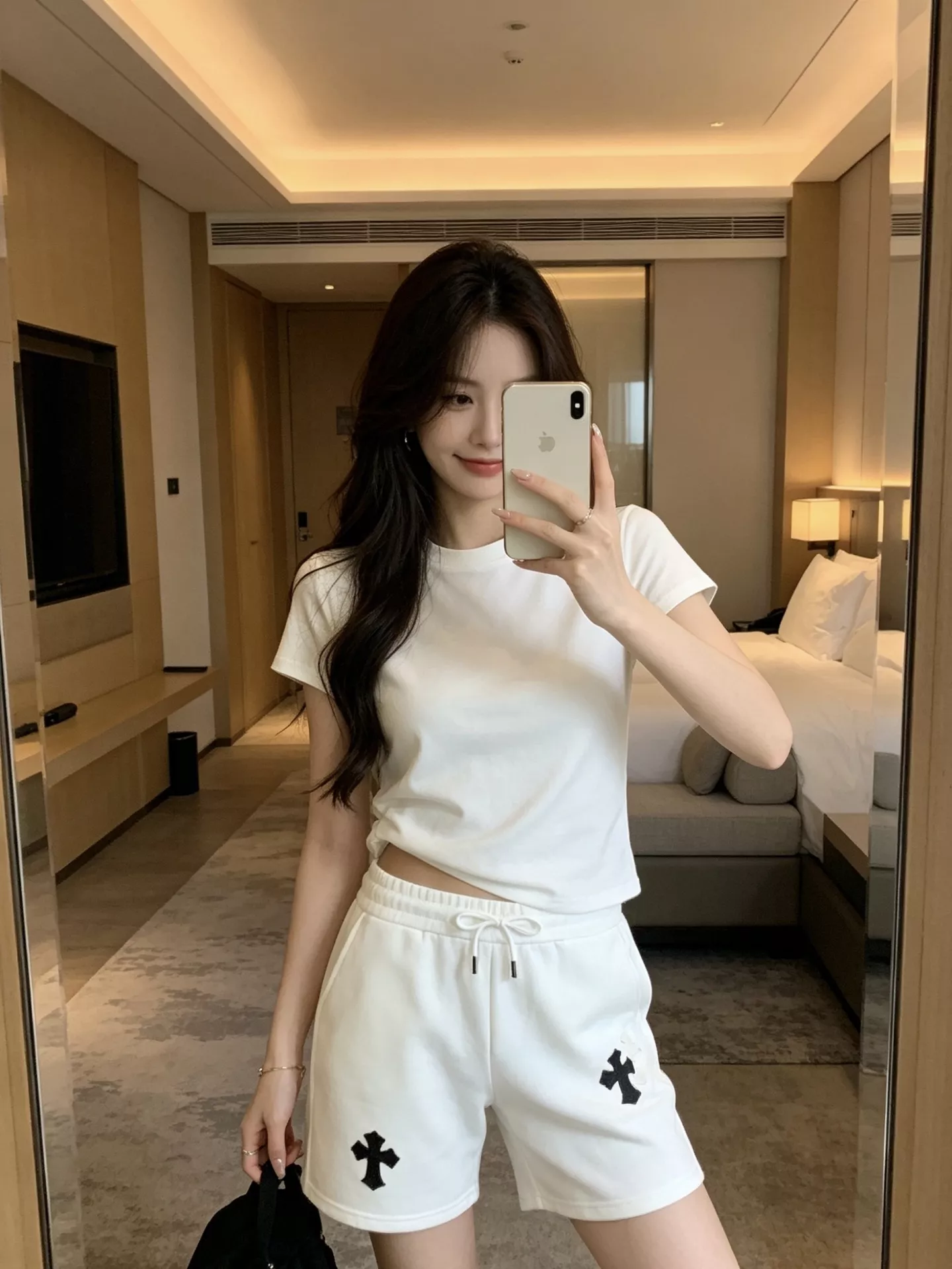 크롬하츠 가죽 패치 크로스 자수 반바지 상세 이미지 12
