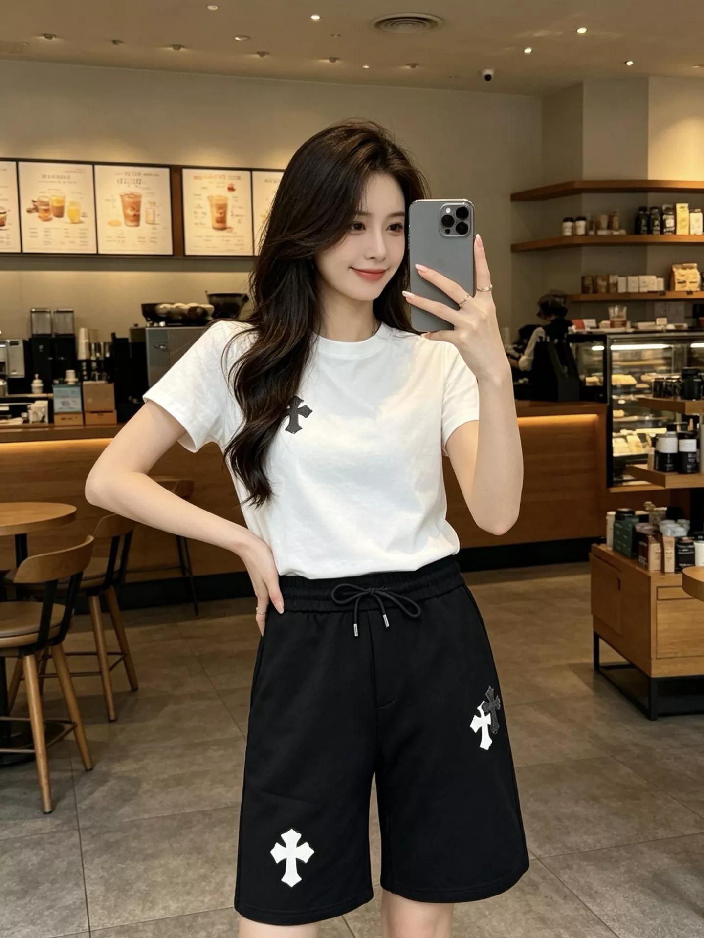 크롬하츠 십자가 자수 포인트 쇼츠 상세 이미지 16