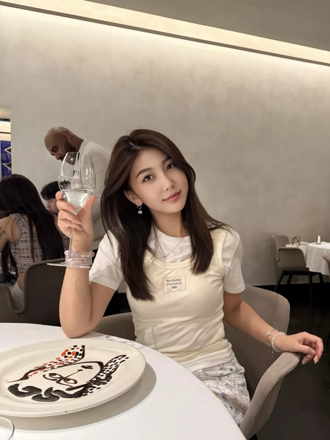 아크네스튜디오 레이어드 스타일 반팔 니트 탑 상세 이미지 15