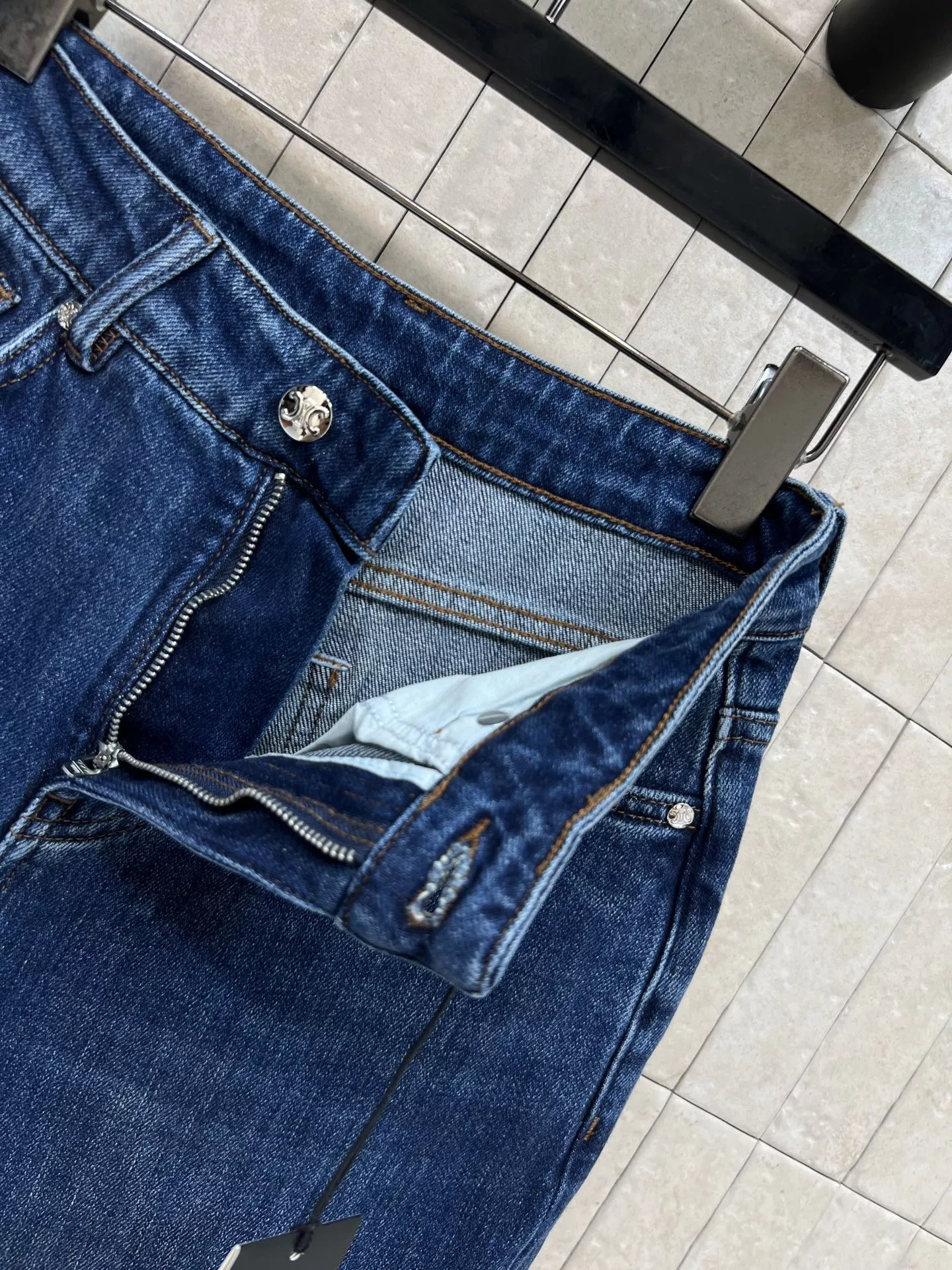 셀린느 빈티지 워싱 데님 버뮤다 팬츠 상세 이미지 6