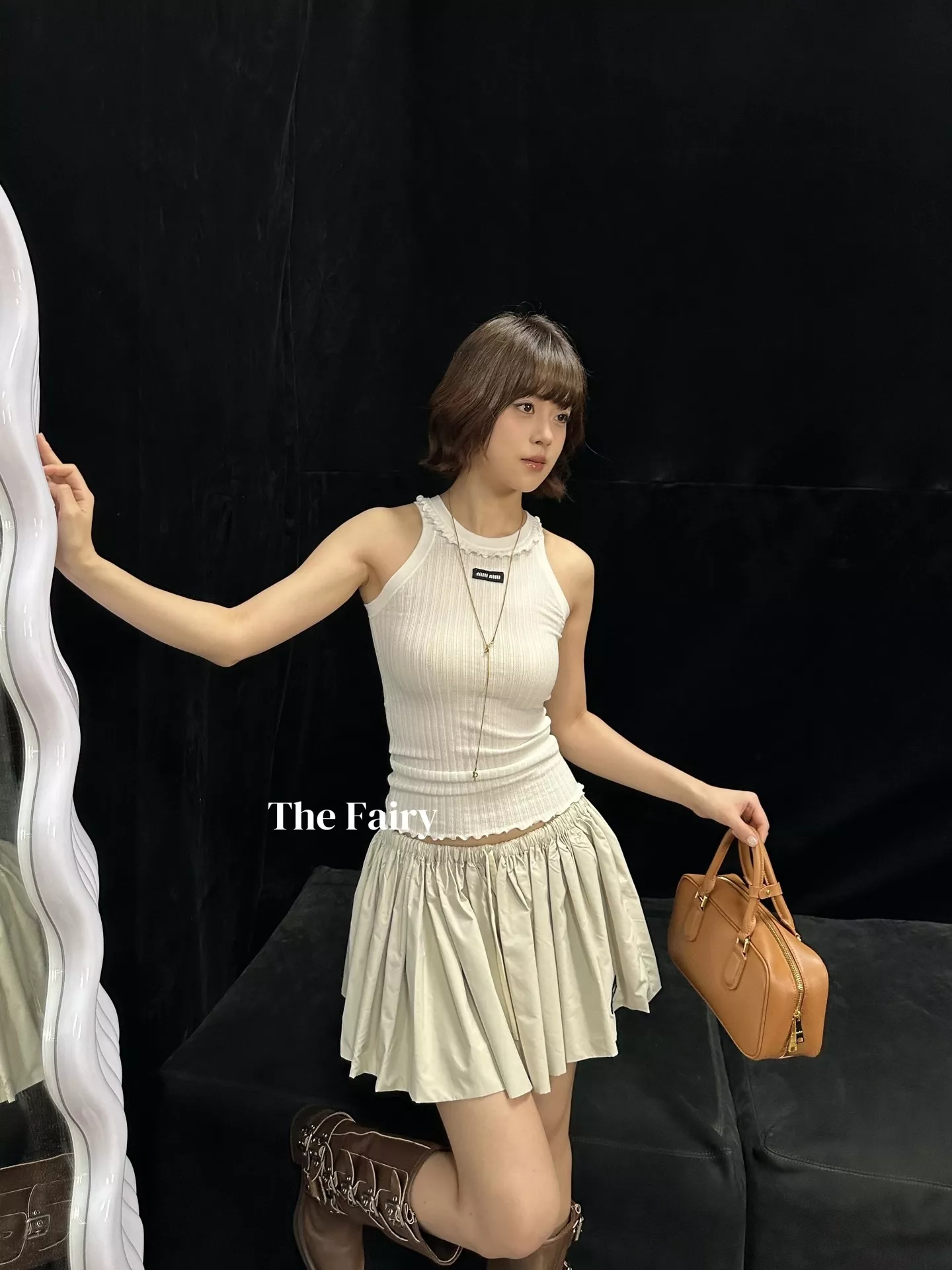 미우미우 플리츠 포인트 새틴 미니스커트 상세 이미지 15