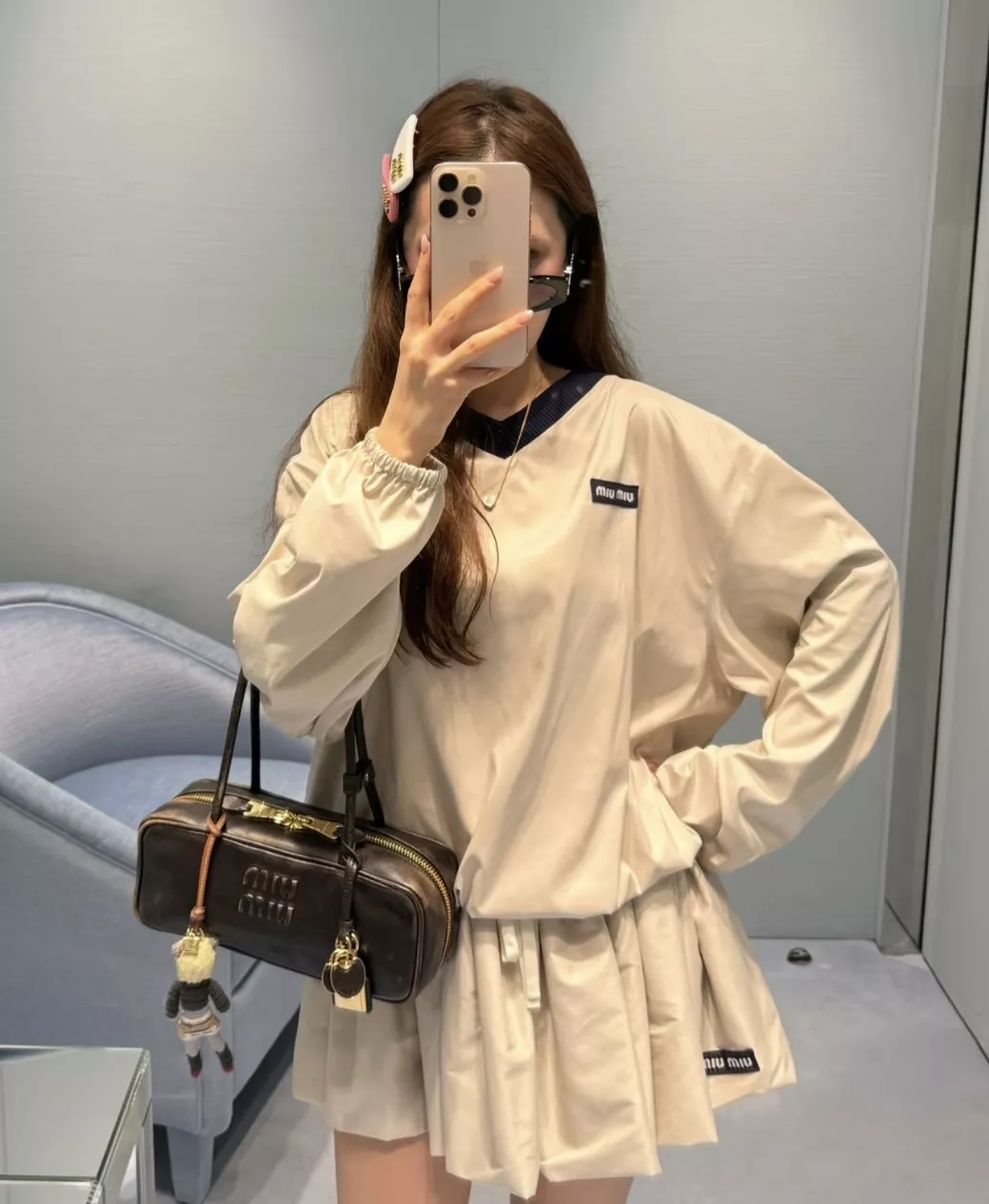 미우미우 플리츠 포인트 새틴 미니스커트 상세 이미지 24