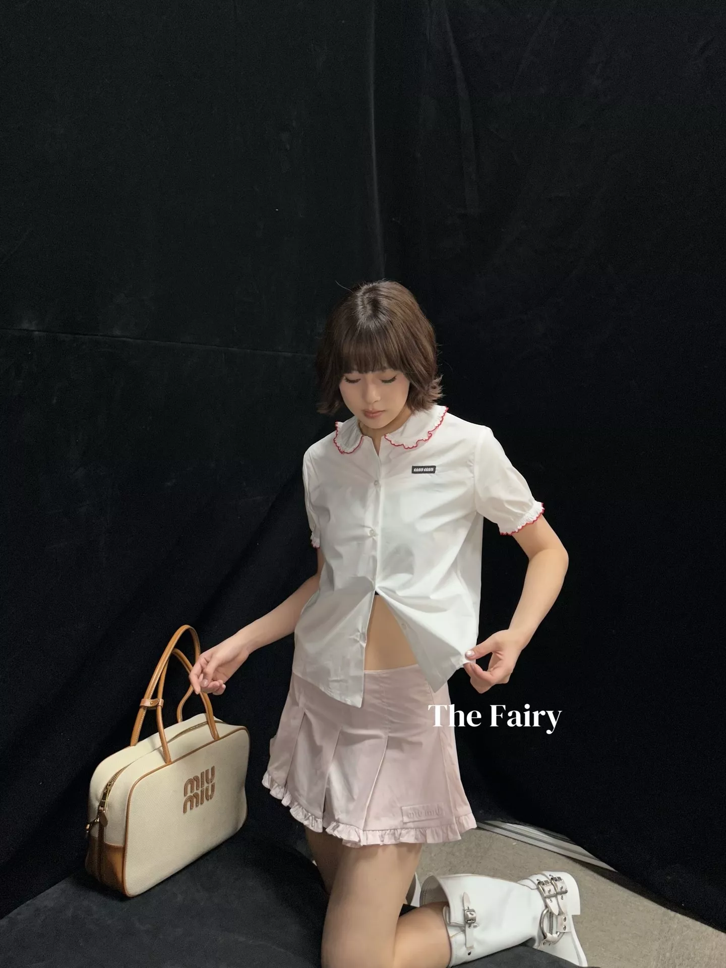 미우미우 화이트 코튼 빅카라 포인트 탑 상세 이미지 18