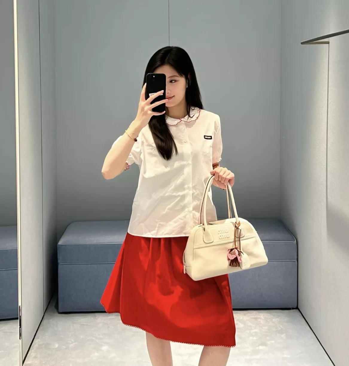 미우미우 화이트 코튼 빅카라 포인트 탑 상세 이미지 22