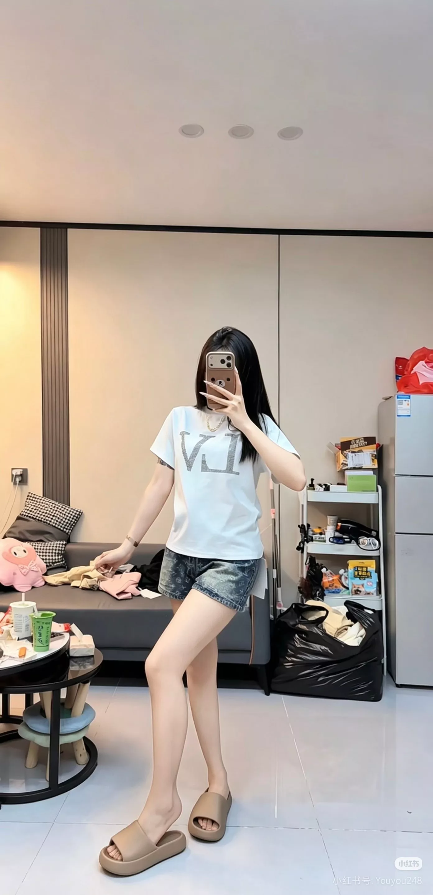 루이비통 체인 장식 라운드 반팔 코튼 탑 상세 이미지 20