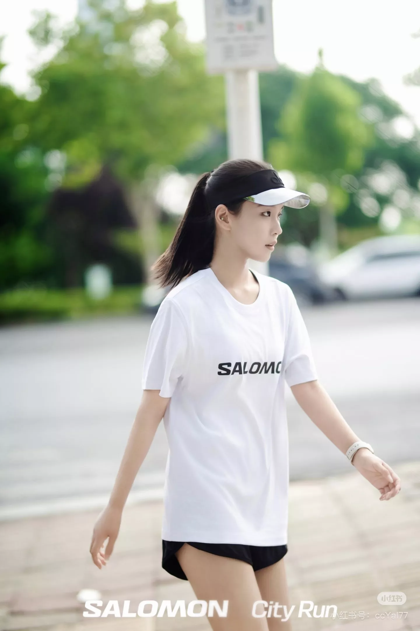살로몬 클래식 로고 라운드 반팔 상의 상세 이미지 14