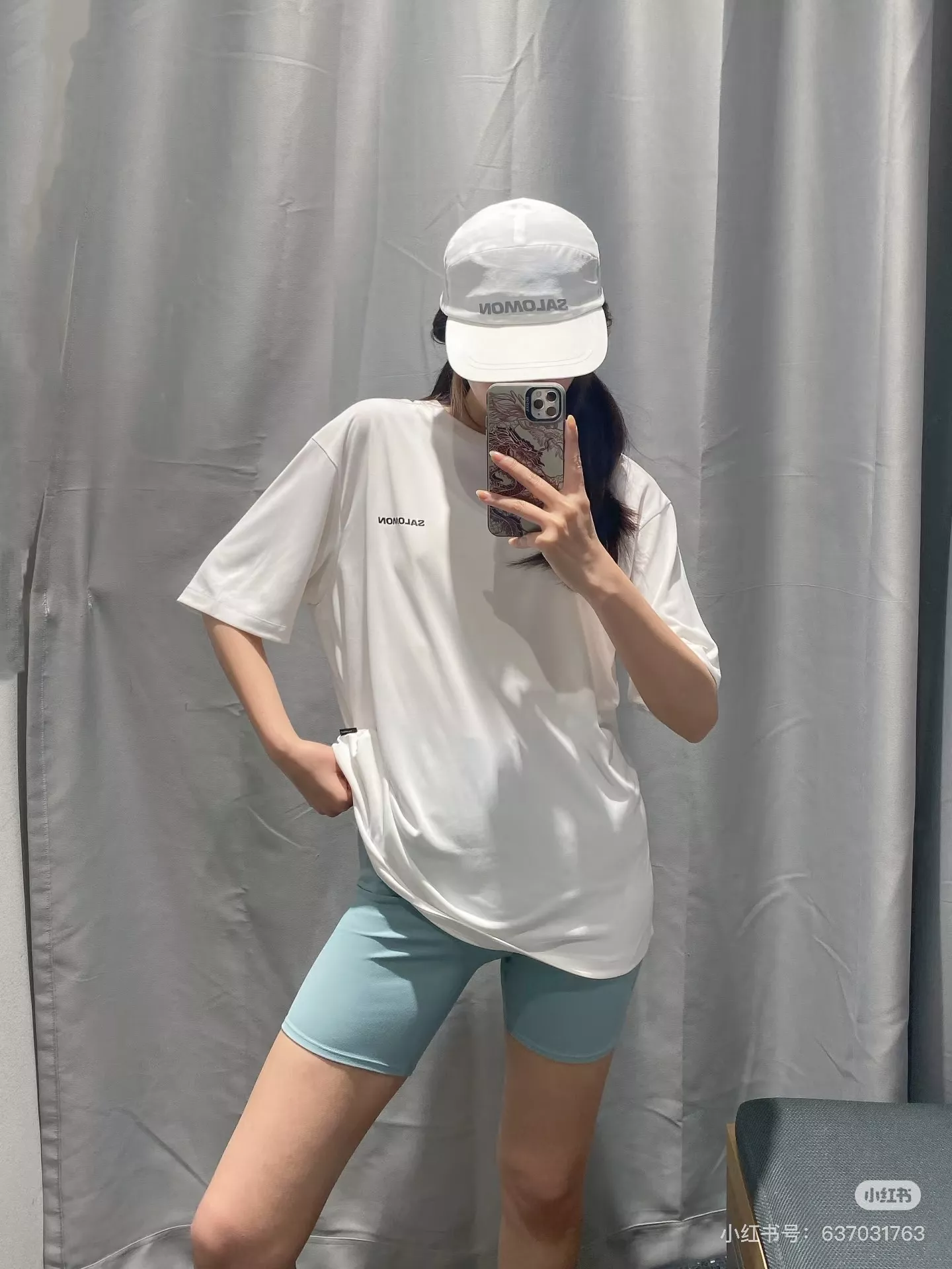 살로몬 아웃도어 로고 프린트 반팔 상의 상세 이미지 17