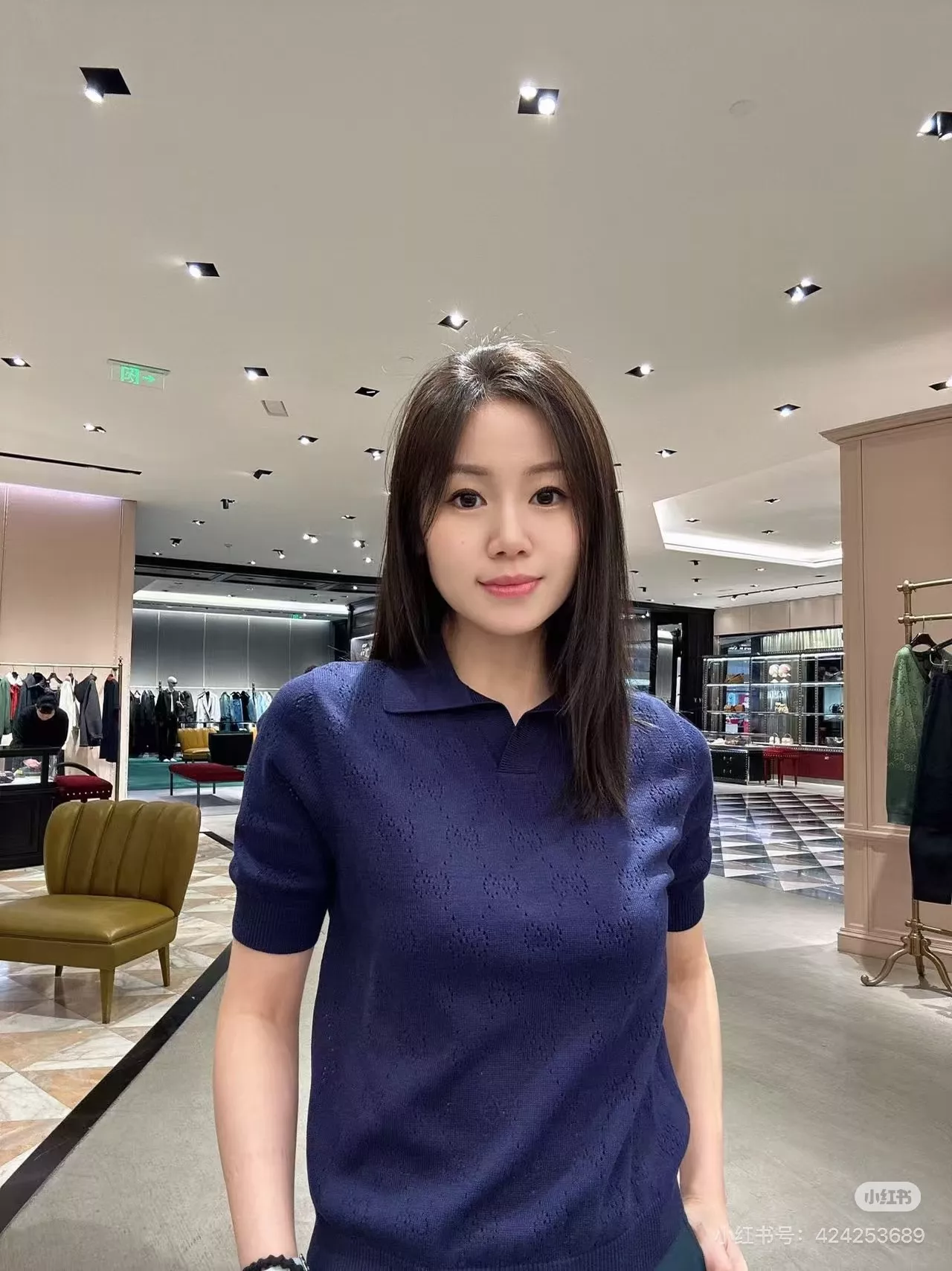 구찌 GG 오픈카라 반팔 니트 탑 상세 이미지 16