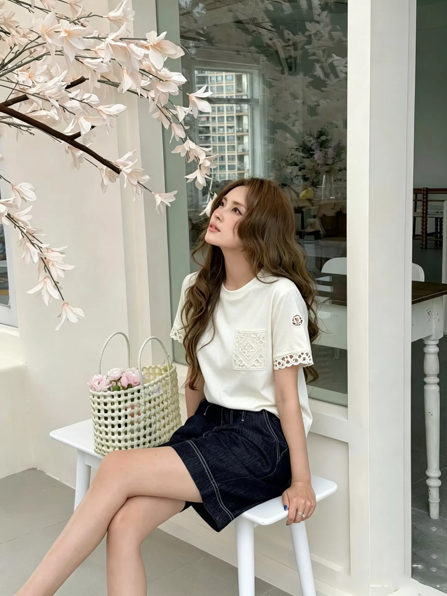 몽클레어 로고 포인트 반팔 상의 상세 이미지 13