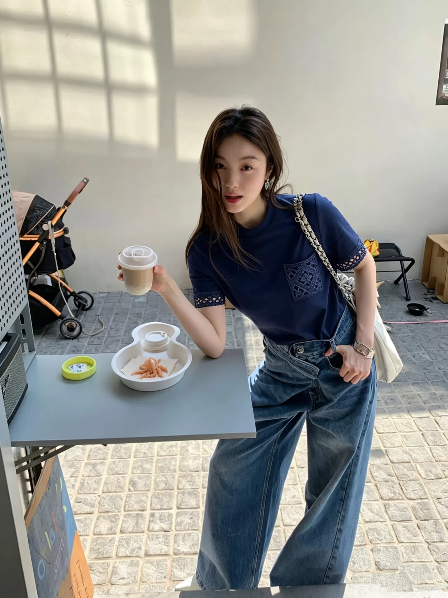 몽클레어 로고 포인트 반팔 상의 상세 이미지 19
