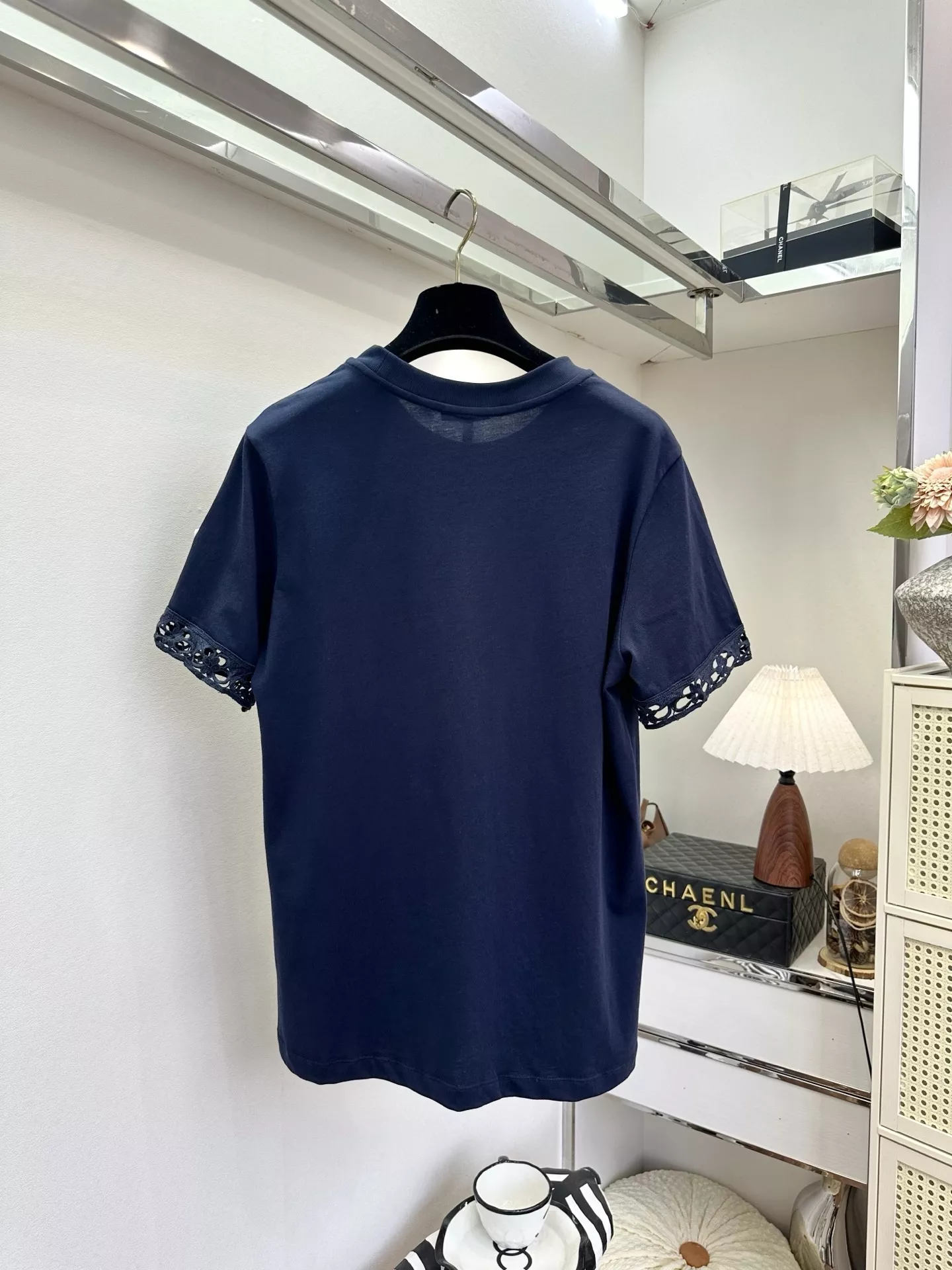 몽클레어 로고 포인트 반팔 상의 상세 이미지 2