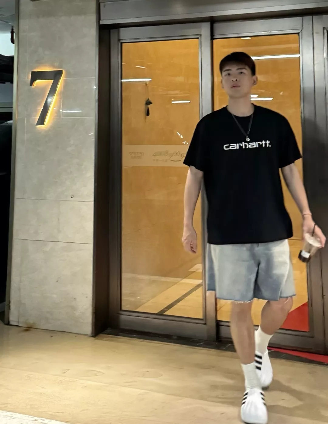 칼하트 로고 자수 포인트 코튼 반팔 상의 상세 이미지 35