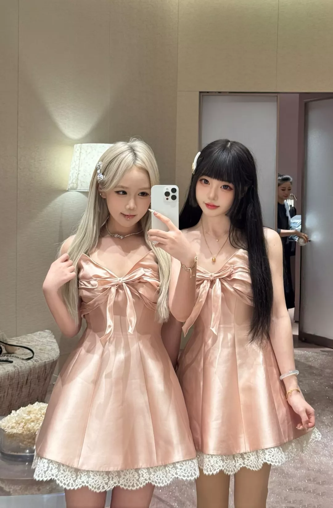 디올 리본 포인트 슬리브리스 드레스 상세 이미지 34