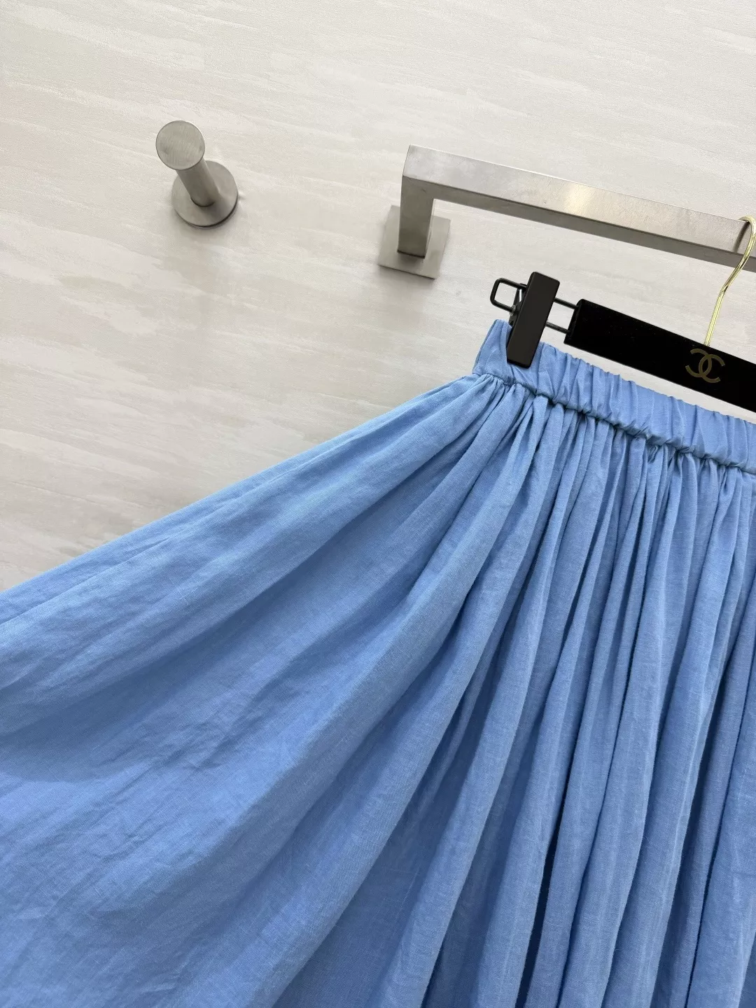 짐머만 천연 모시 원단 스카이 블루 플레어 스커트 상세 이미지 4