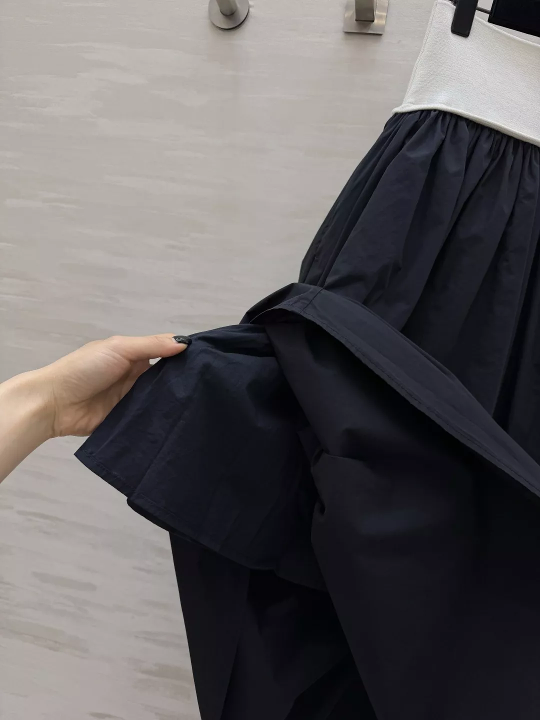 랄프로렌 포니 자수 플리츠 롱 스커트 상세 이미지 25