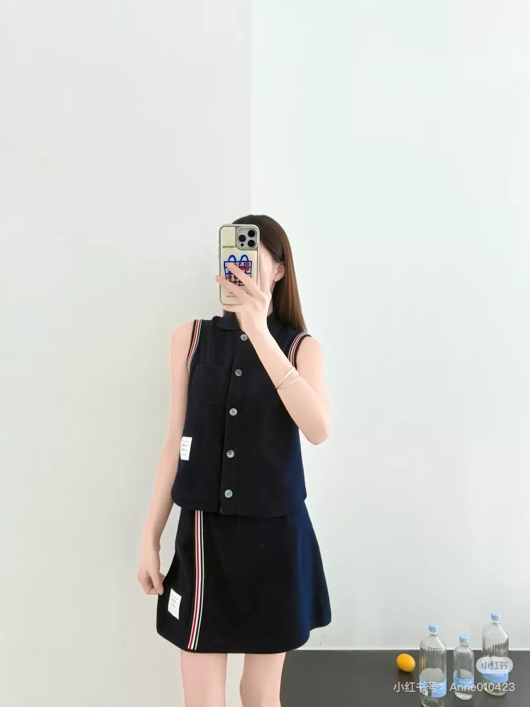 톰브라운 무소매 폴로 스타일 상의 상세 이미지 15