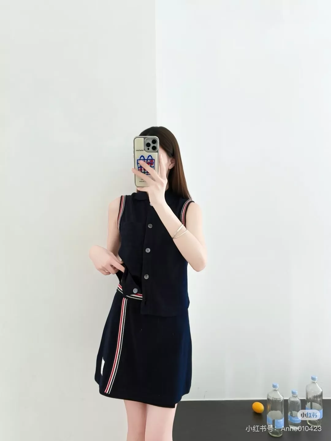 톰브라운 무소매 폴로 스타일 상의 상세 이미지 18