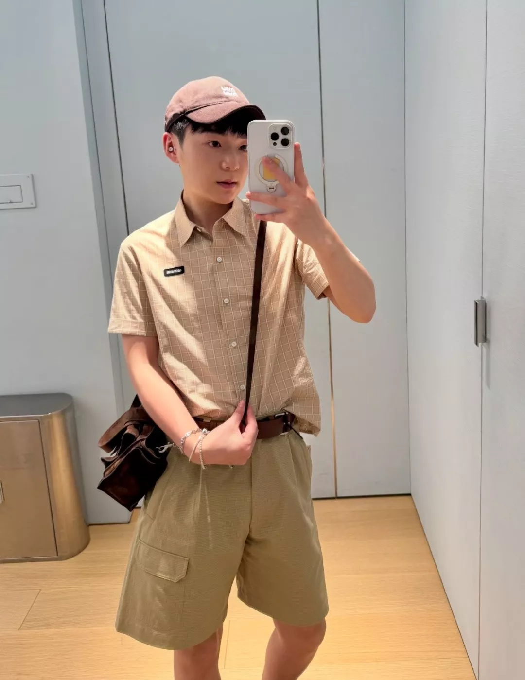 미우미우 와플 텍스처 카키 카고 쇼츠 상세 이미지 15