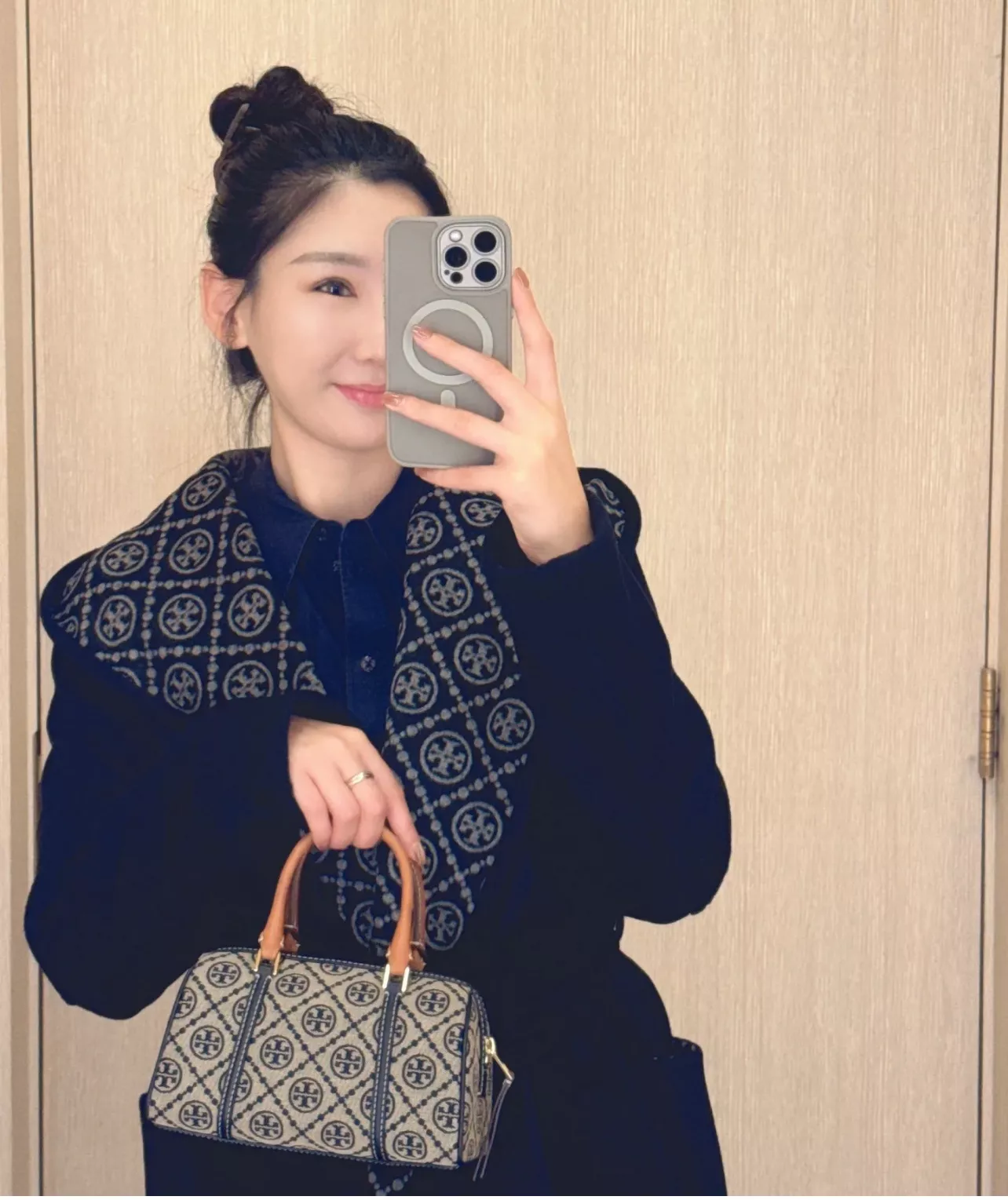 토리버치 미니 보스턴 스타일 가방 상세 이미지 22