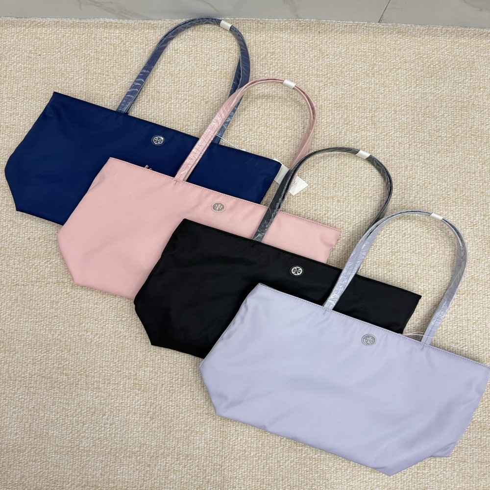 토리버치 엘라 나일론 쇼핑백
