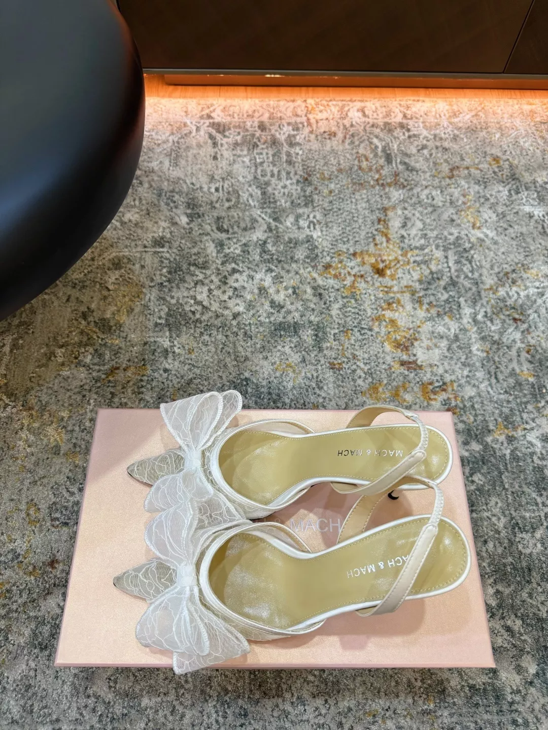 마흐앤마흐 레이스 장식 슬링백 힐 상세 이미지 2