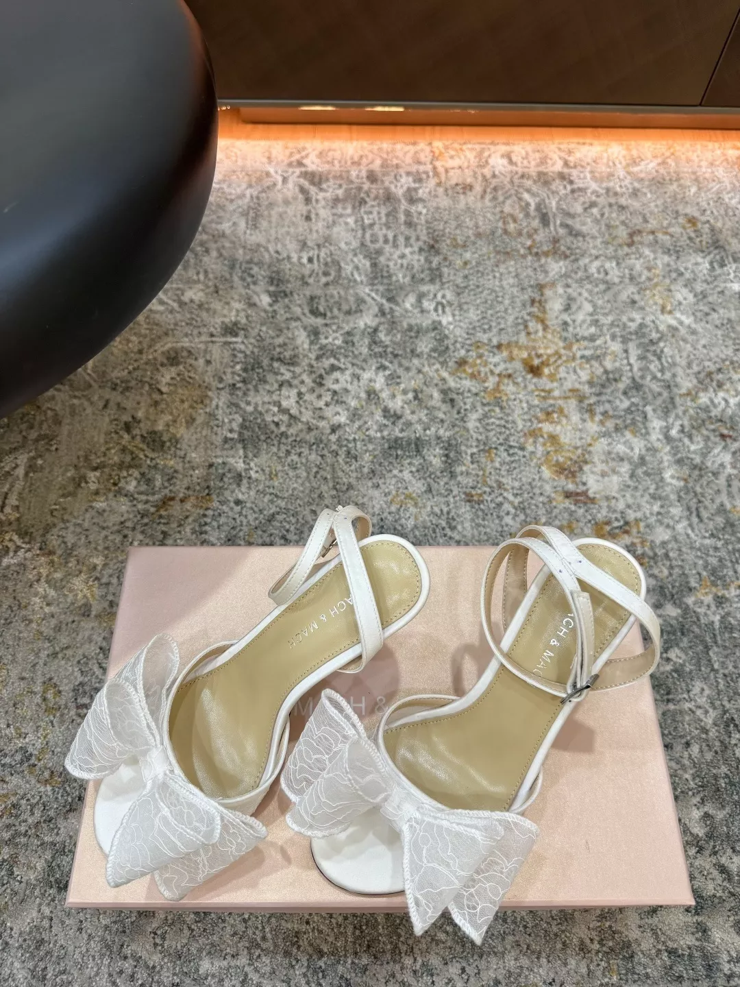 마흐앤마흐 레이스 장식 스트랩 힐 상세 이미지 3