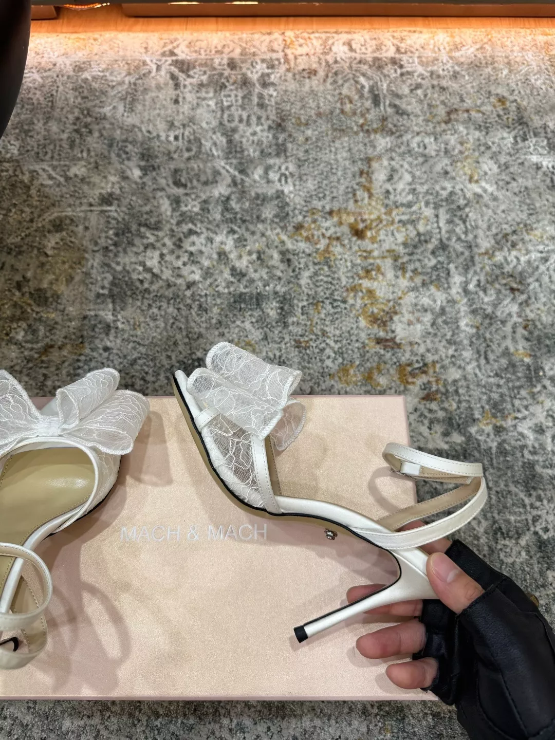 마흐앤마흐 레이스 장식 스트랩 힐 상세 이미지 5