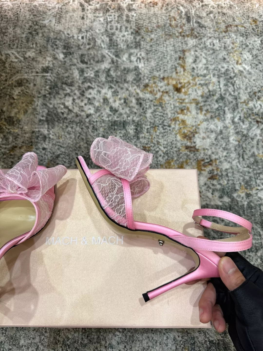 마흐앤마흐 레이스 장식 스트랩 샌들 상세 이미지 5