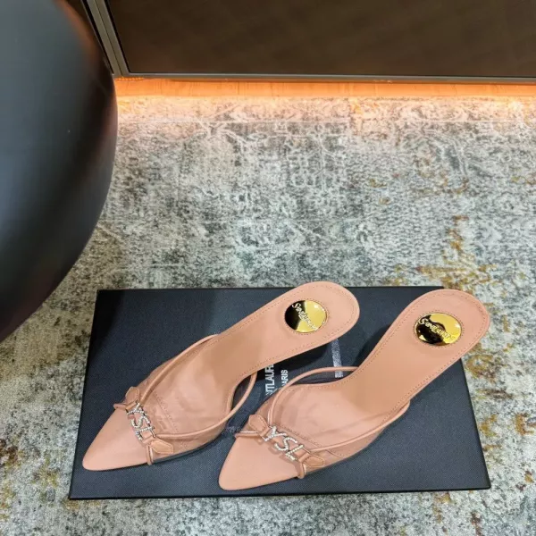 입생로랑 슬림 토 포인트 뮬 힐