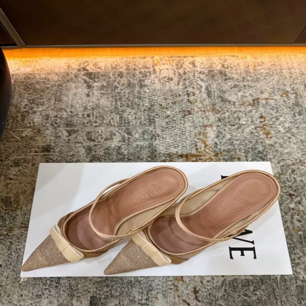 말론술리에 레이스 포인트 힐 뮬