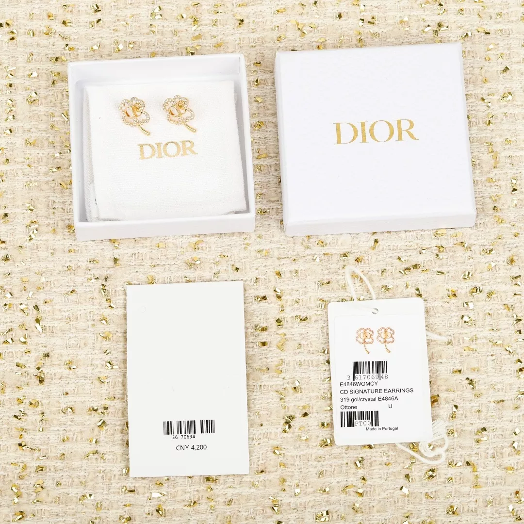 디올 클로버 CD 이어 스터드 상세 이미지 1