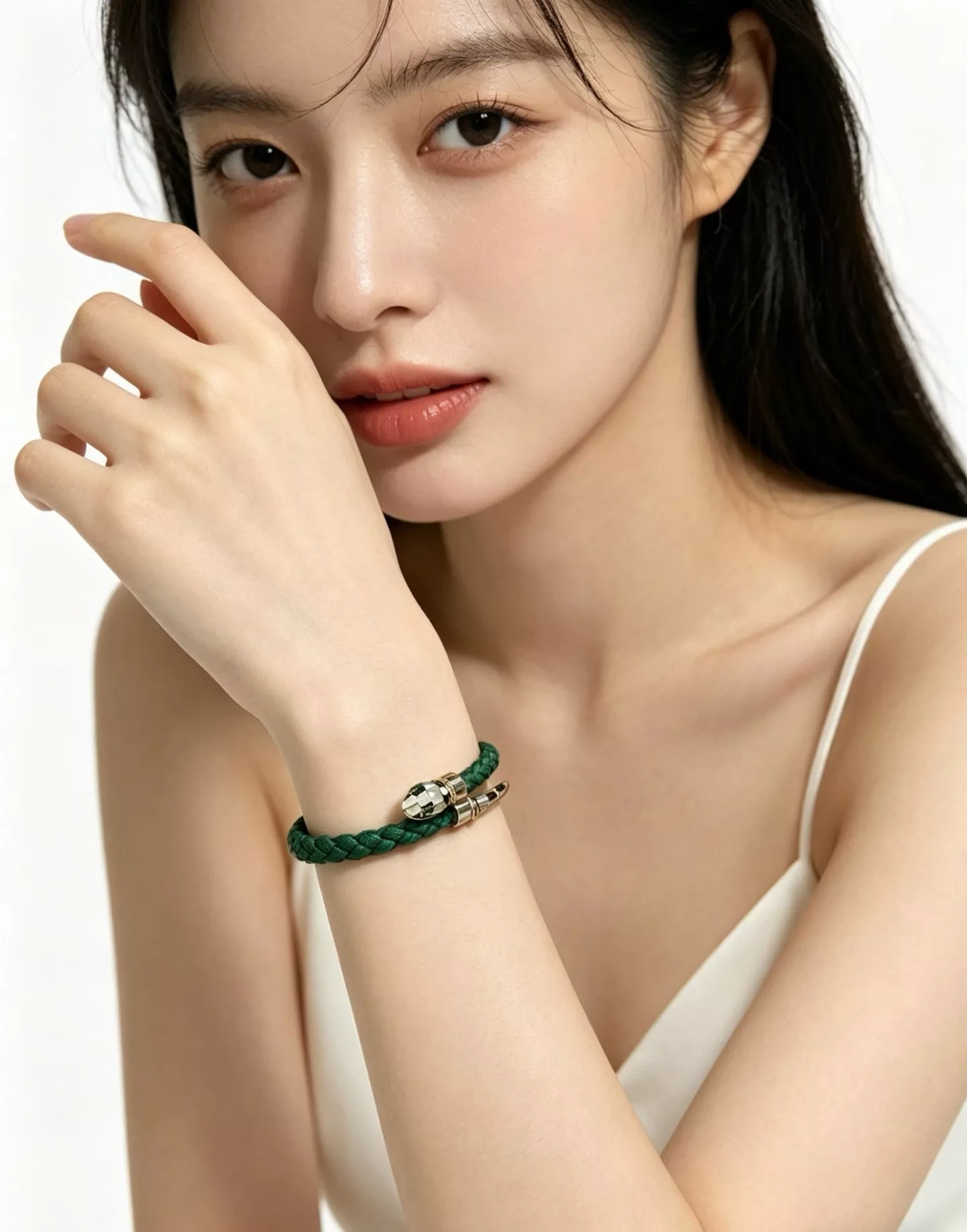 불가리 빈티지 무드 가죽 체인 손목 장식 상세 이미지 4