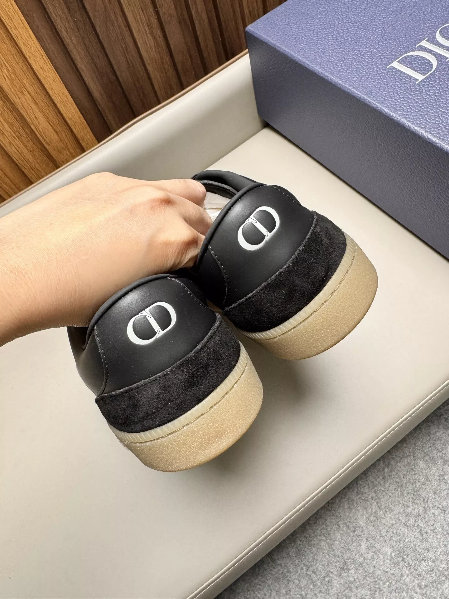 디올 CD 다이아몬드 장식 스니커 상세 이미지 5