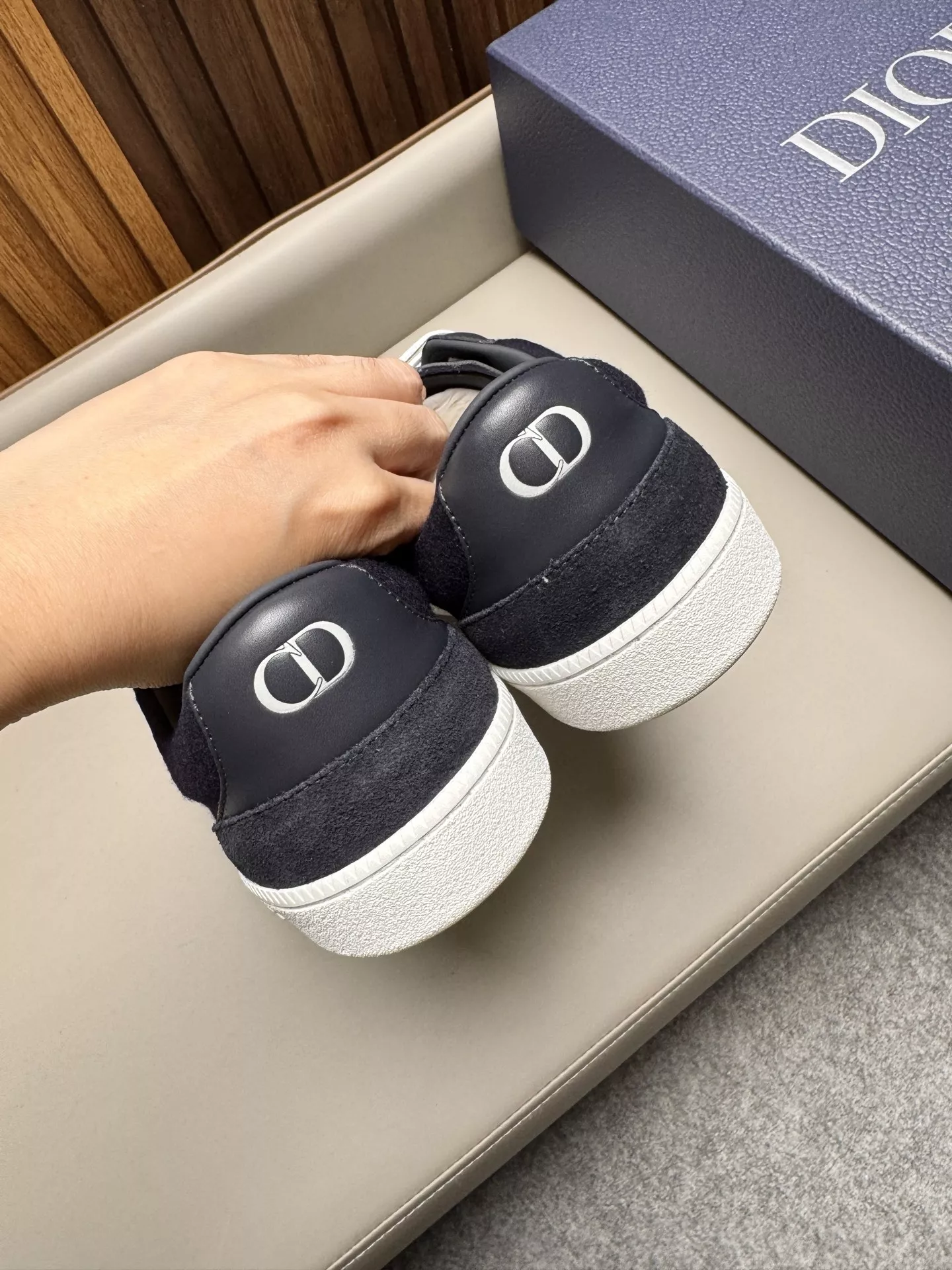 디올 CD 다이아몬드 디테일 스니커즈 상세 이미지 5