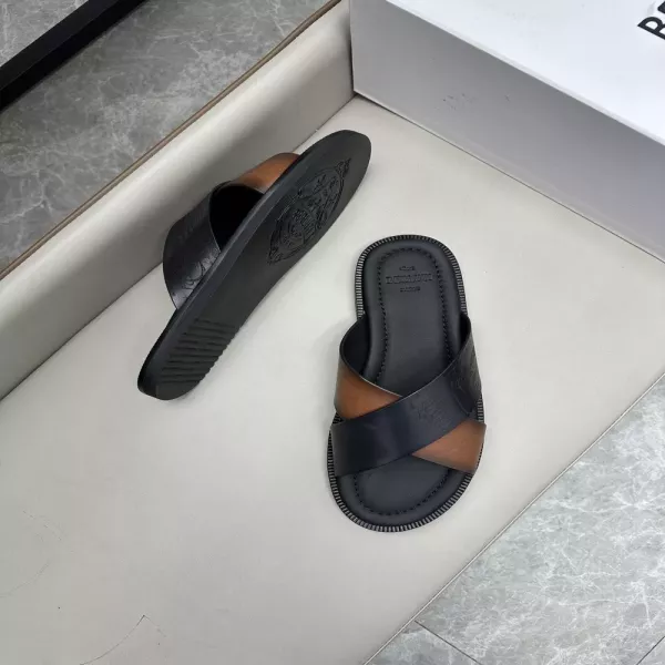 벨루티 수제 파티나 가죽 오픈토 슬리퍼