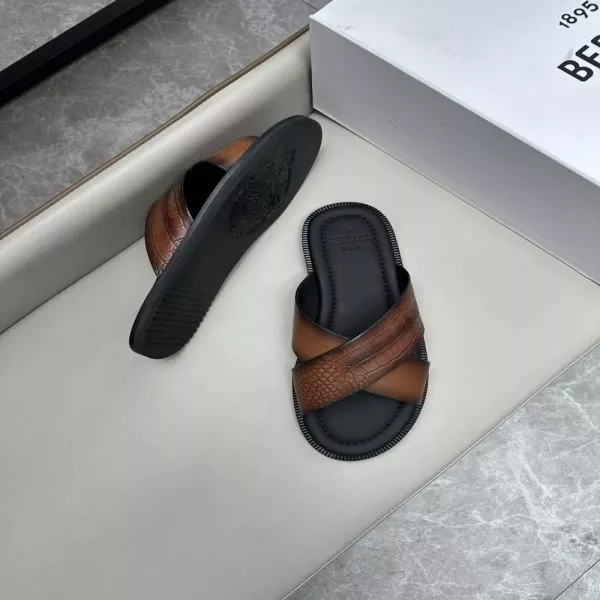 벨루티 수제 빈티지 브라운 가죽 슬리퍼