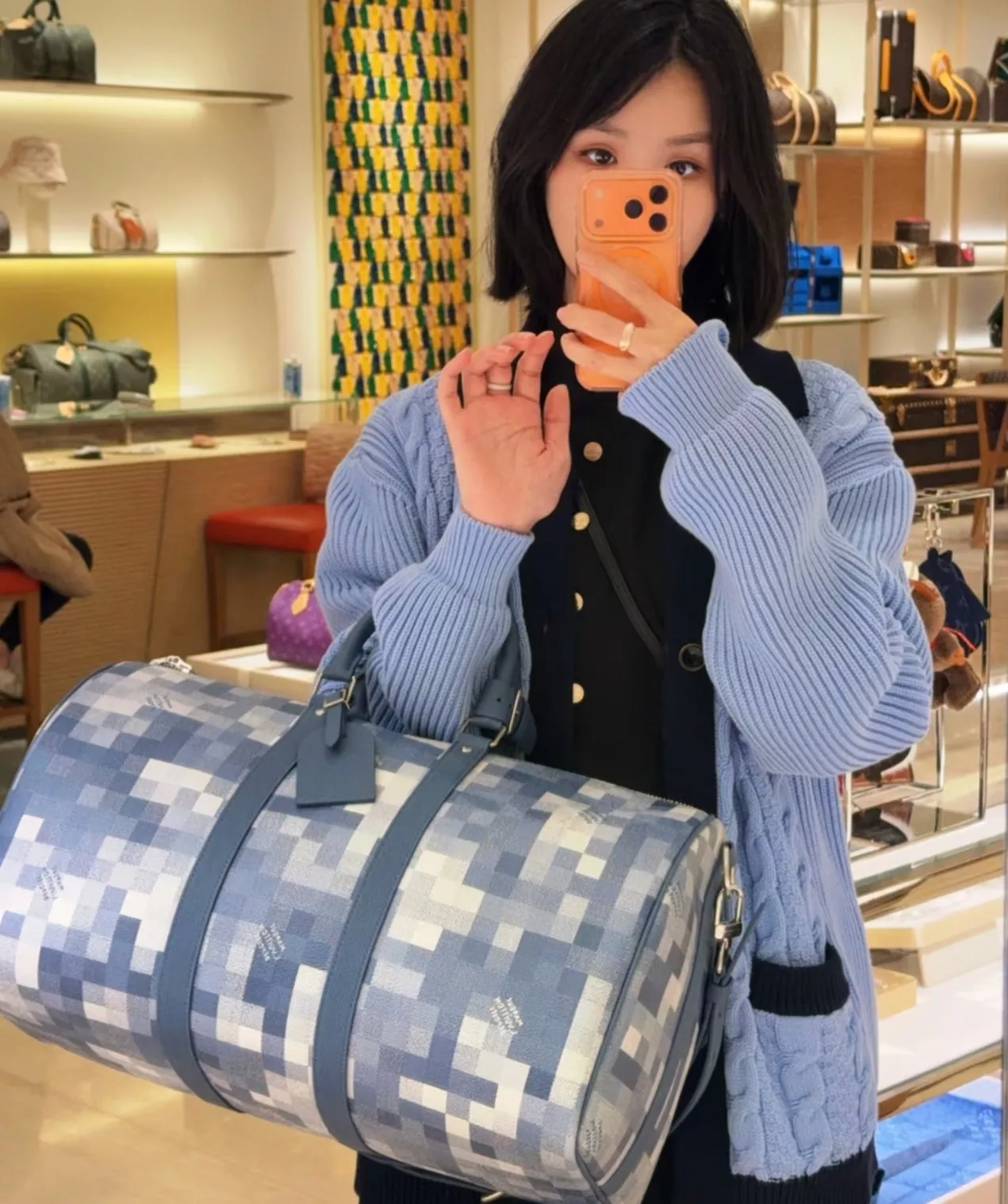 루이비통 픽셀 카무플라주 패턴 여행가방 상세 이미지 19