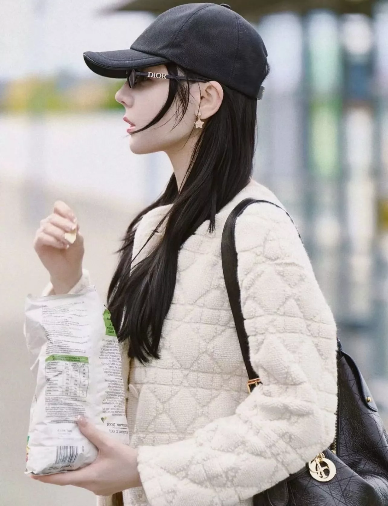 디올 타원형 캣아이 무드 선글라스 상세 이미지 11