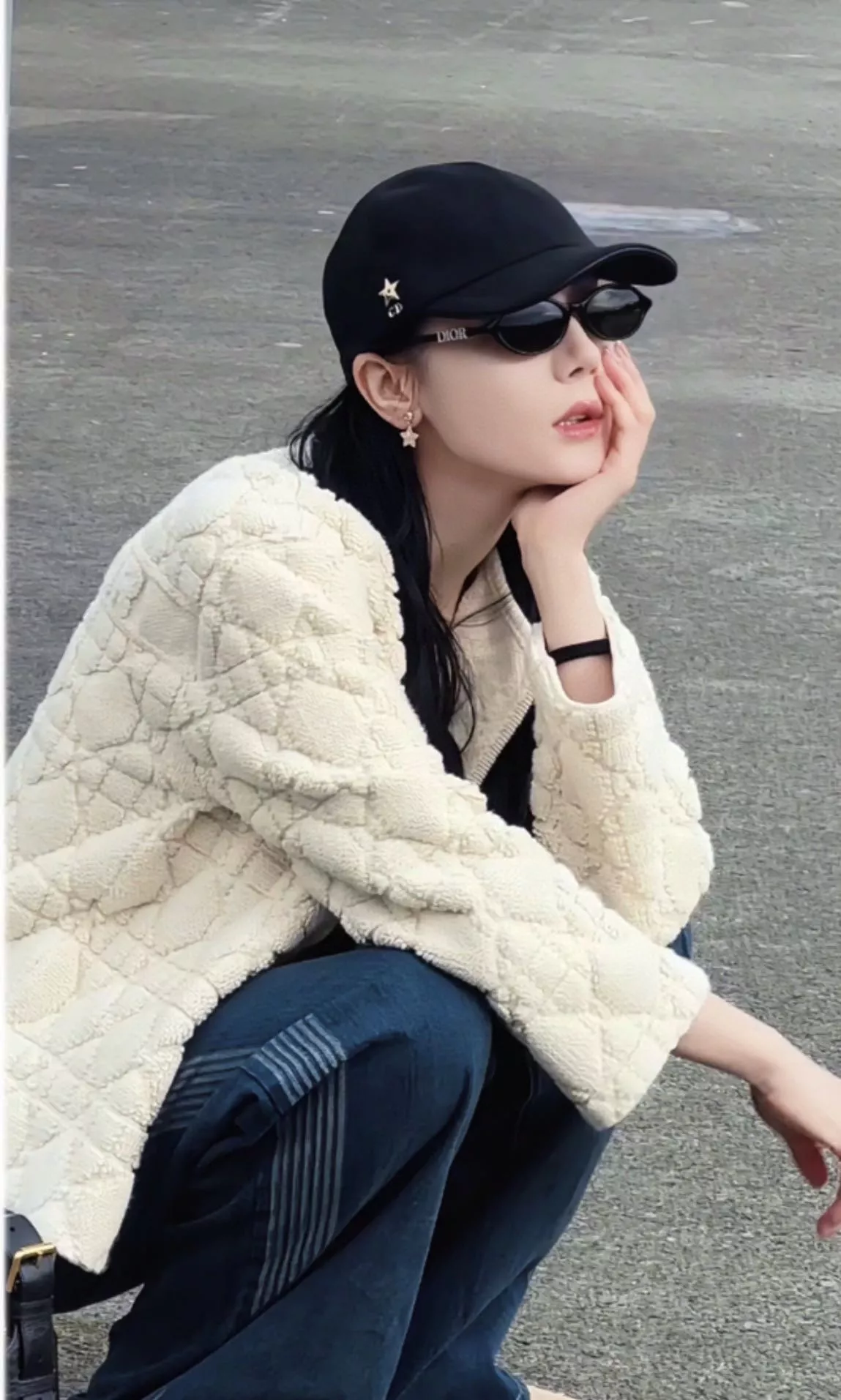 디올 타원형 캣아이 무드 선글라스 상세 이미지 15