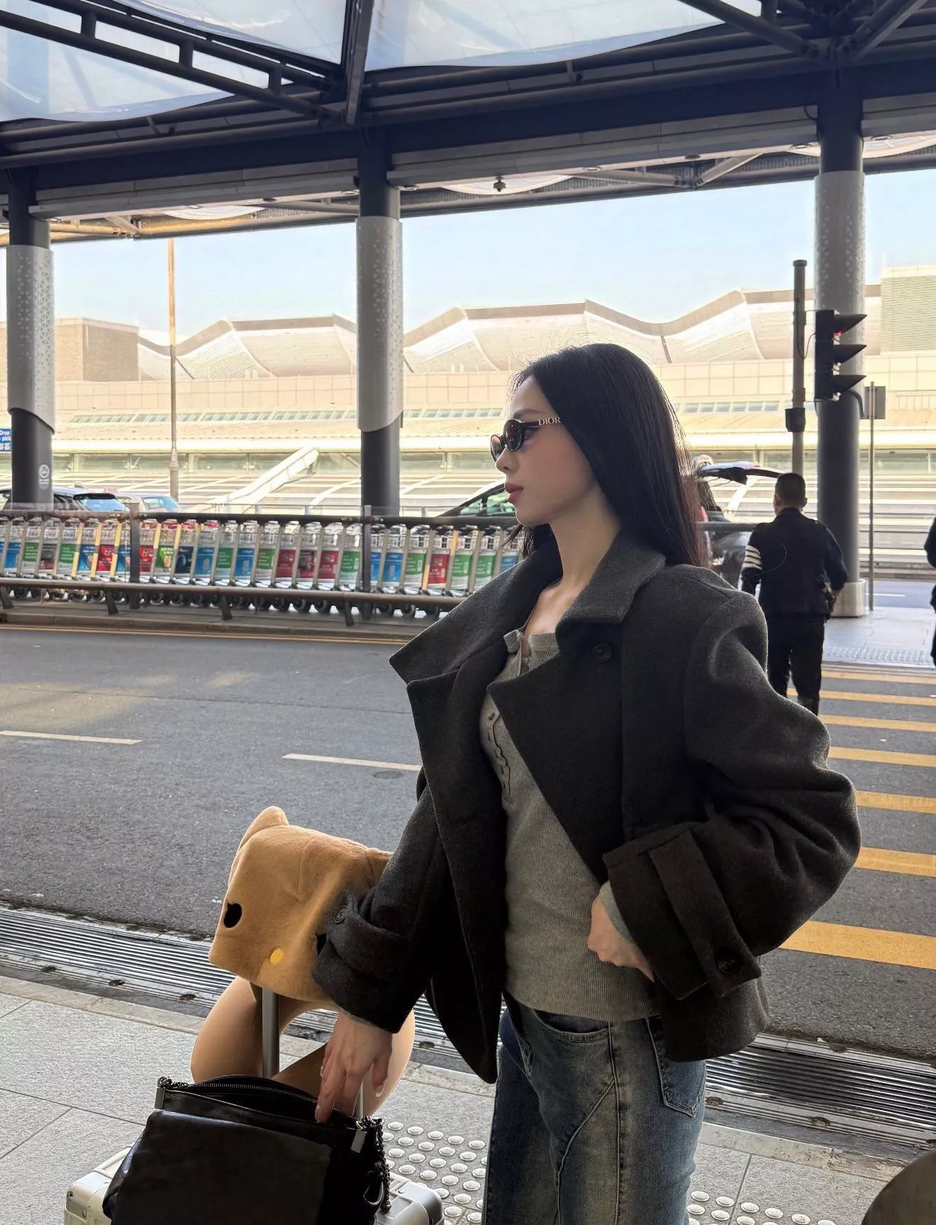 디올 타원형 캣아이 무드 선글라스 상세 이미지 66
