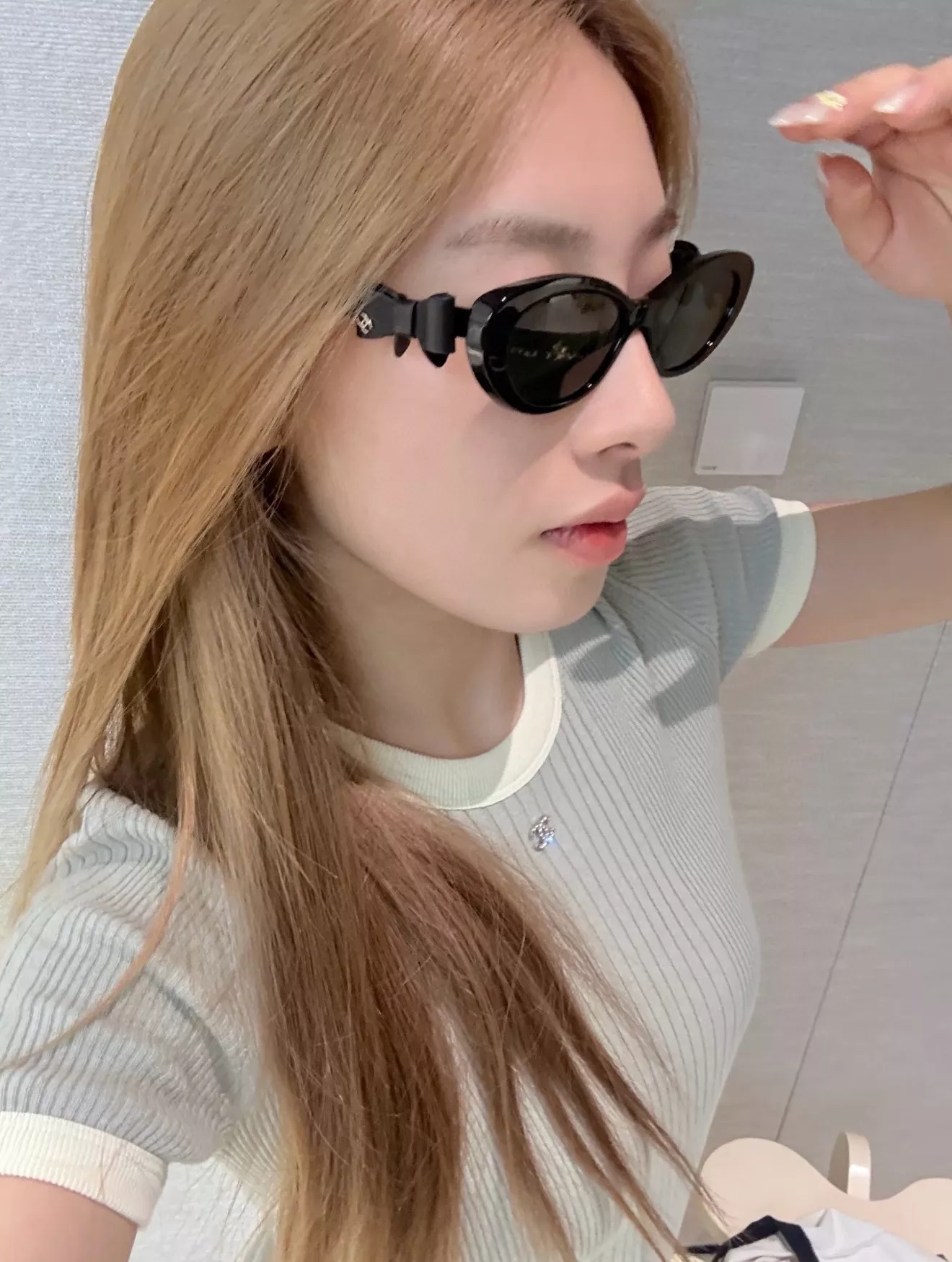 샤넬 리본 장식 캣아이 선글라스 상세 이미지 57