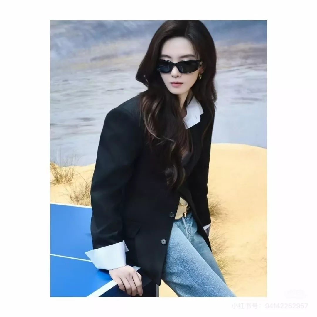 셀린느 골드 포인트 선글라스 상세 이미지 113