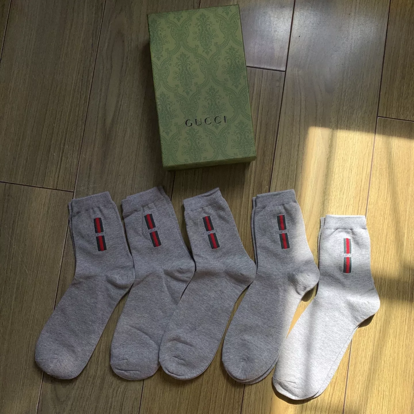 구찌 비즈니스 캐주얼 코튼 중목 삭스 상세 이미지 2