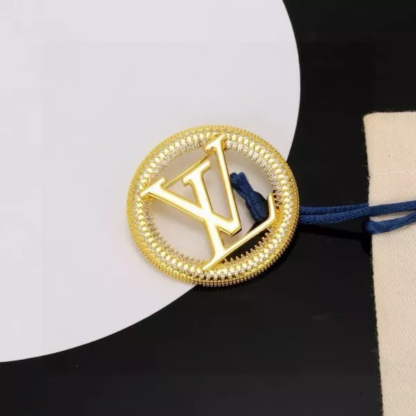 루이비통 LV 트위그 레터 장식 브로치