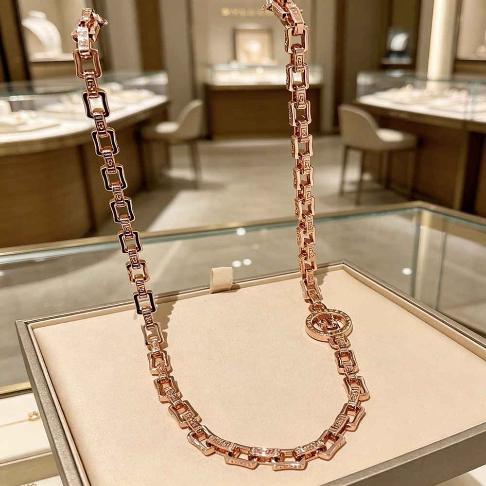 불가리 디바스 드림 체인 장식 목 장신구