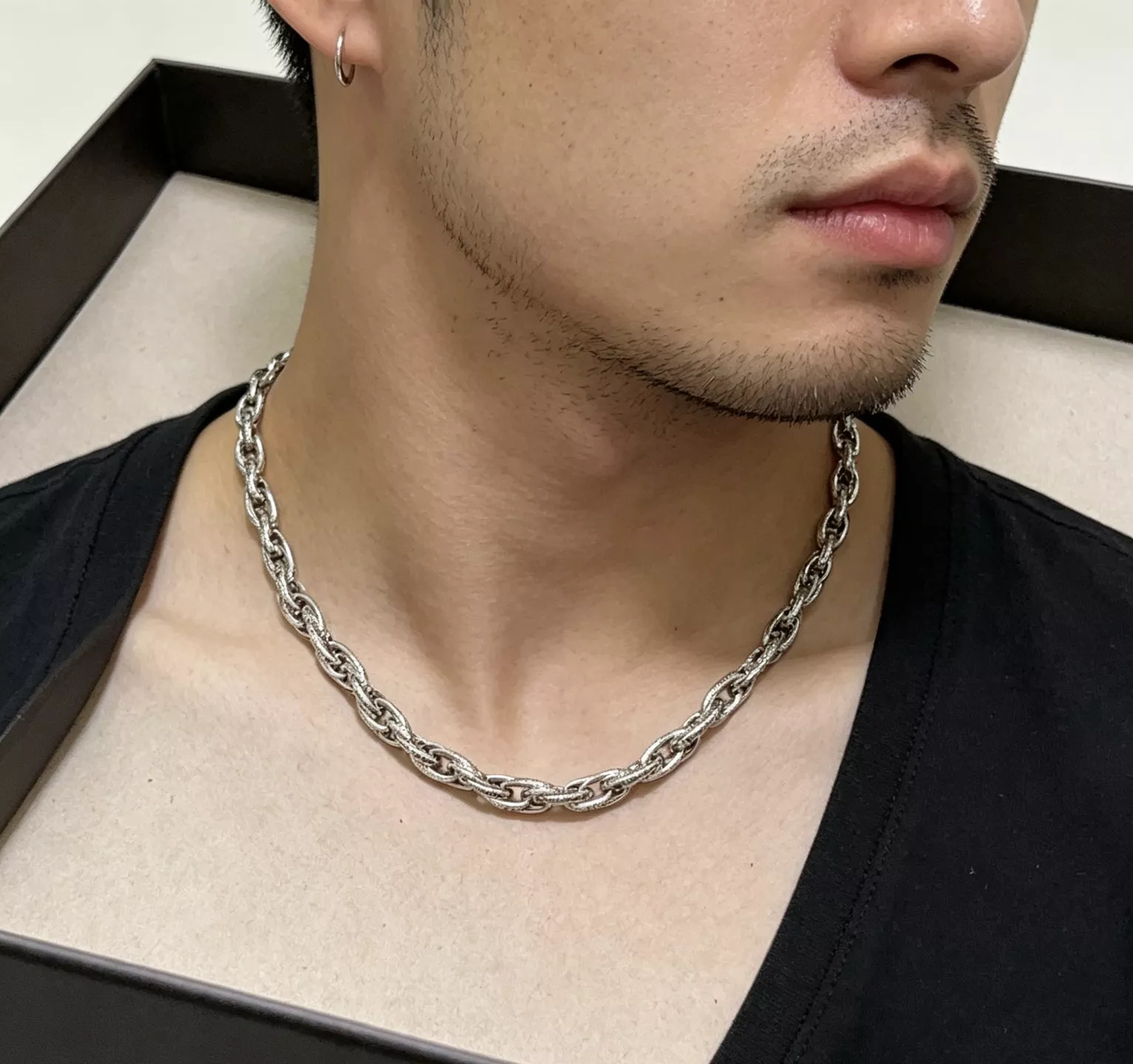발렌시아가 빈티지 무드 체인 액세서리 상세 이미지 8