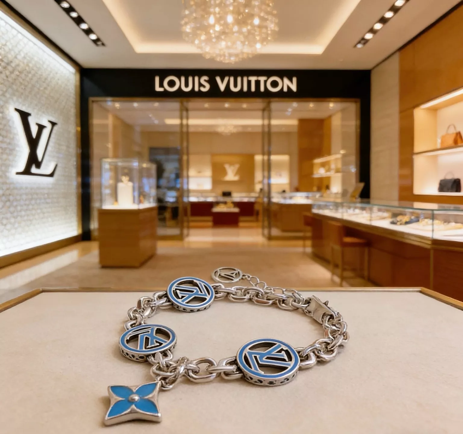 루이비통 빈티지 무드 체인 브레이슬릿 상세 이미지 2