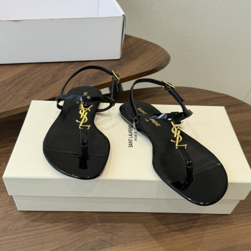 입생로랑 YSL 버클 장식 스트랩 샌들